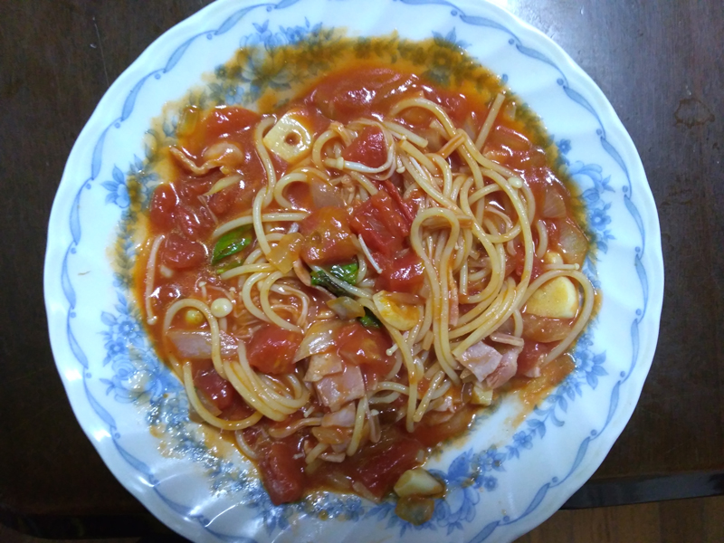 【家族へ披露】「トマトパスタ」と「ドレッシングパスタ」を作ったよ